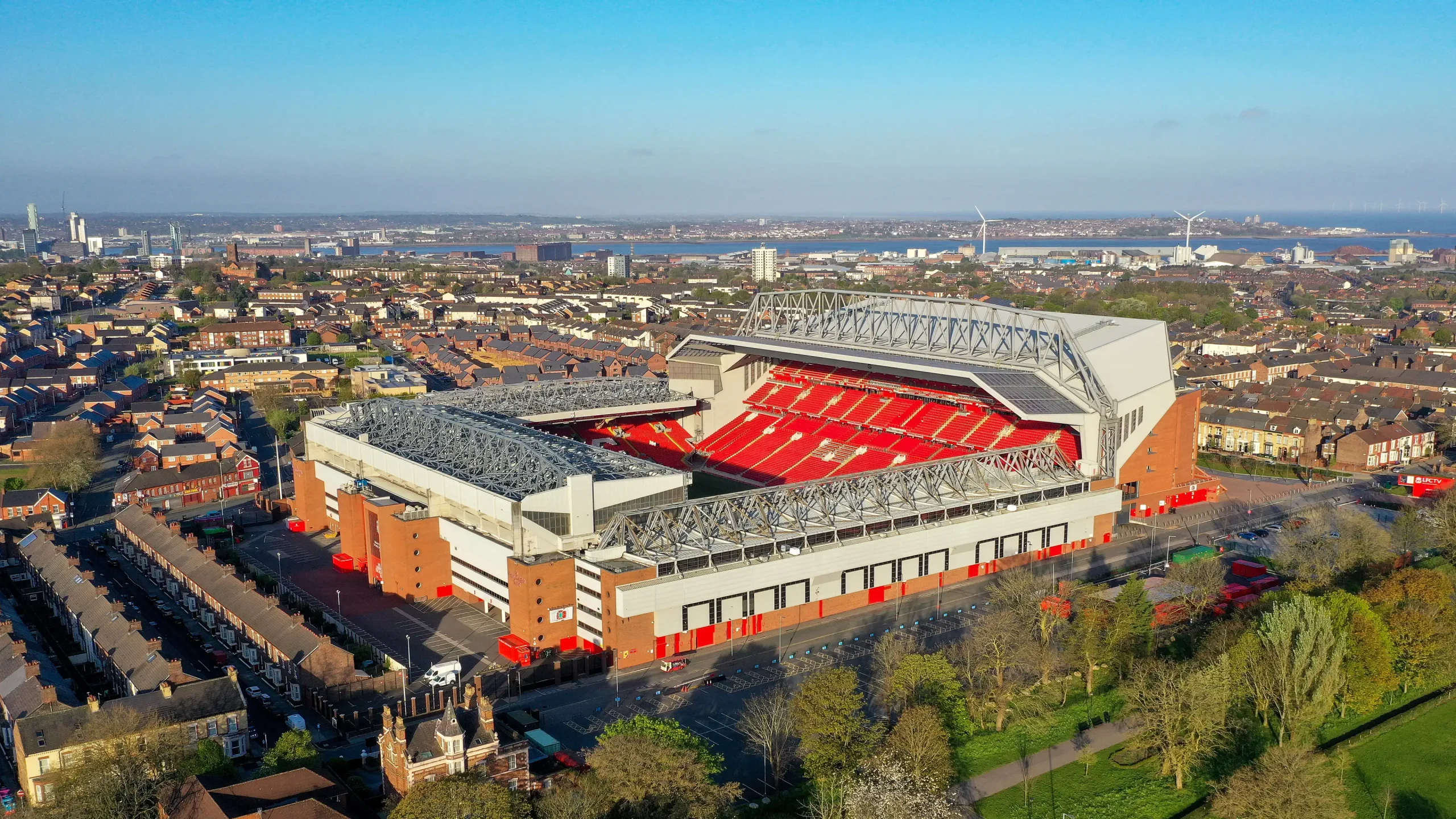 Catedrales de hormigón: Los estadios con mejor atmósfera de Europa Anfiel 2 Scaled